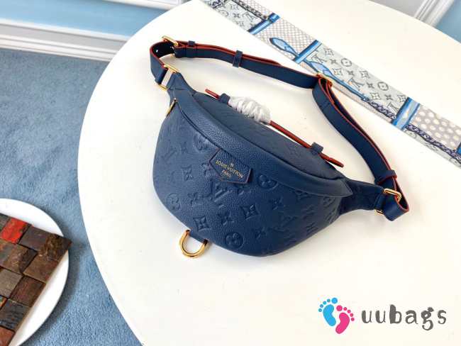 Louis Vuitton Blue Bumbag M44836  - 1