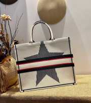 Dior Tote Book Emroided White Star 41cm - 3