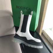 Bottega Veneta Boots in white/black - 6