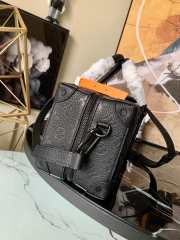 Louis Vuitton Speedy 2021 SS Speedy Soft Trunk - 6