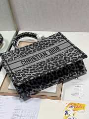 Dior Tote Book Maria Grazia Chiuri 36cm - 4