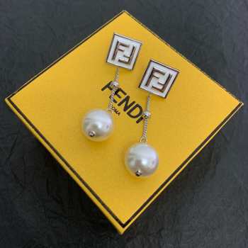 Fendi earings 