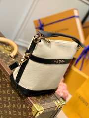 Louis Vuitton Cruiser PM White M57813 - 3