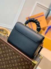 LV Twist MM Leather M58688 23CM - 2