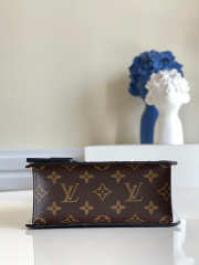 Louis Vuitton LV Spring Street M90376 - 5