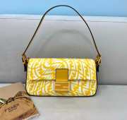 Fendi Baguette 1997 yellow glazed canvas bag 28x13.5x6cm - 1