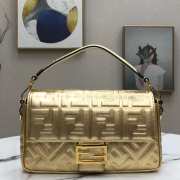 Fendi Baguette Golden leather bag 26cm - 5