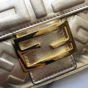 Fendi Baguette Golden leather bag 26cm - 2