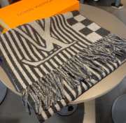 Louis Vuitton cashmere scarf  - 4