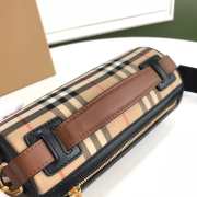 Burberry The Vintage Check barrel bag - 5