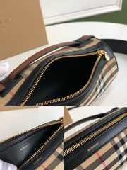 Burberry The Vintage Check barrel bag - 6