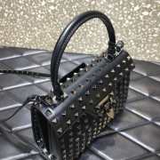 Valentino Garavani Rockstud Alcove all black tote bag - 3