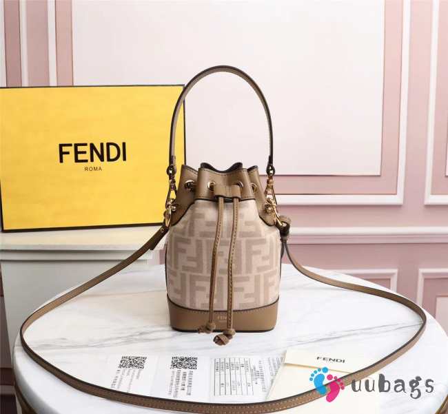 Fendi FF Logo bucket in beige - 1