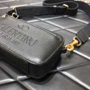 Valentino back logo shoulder bag - 4