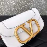 VALENTINO Garavani Medium White Shoulder Bag - 6