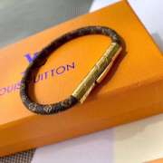 LV Bracelet 005 - 1