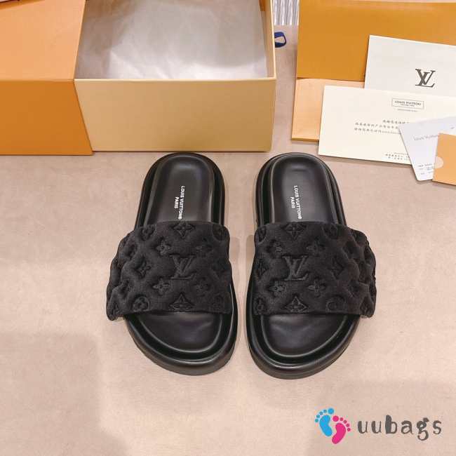 Louis Vuitton Black Pool Pillow Mules - 1