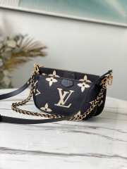 LV MULTI POCHETTE ACCESSOIRES M80447 23.5CM - 6