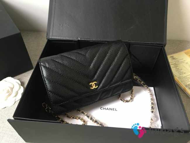 Chanel woc mini bag black gold chain 33814 19×12.5×4 cm - 1