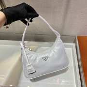 Prada re-edition 2000 nylon mini bag 1NE515 white 23x13x5cm - 3