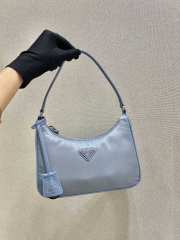 Prada re-edition 2005 nylon mini bag 1NE204 blue 22x12x6cm - 4