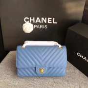 Chanel Flap Bag Caviar light blue color Gold Buckle 25x15x7cm - 1