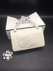 Chanel Flap Bag Caviar white color Gold Buckle 25x15x7cm - 4