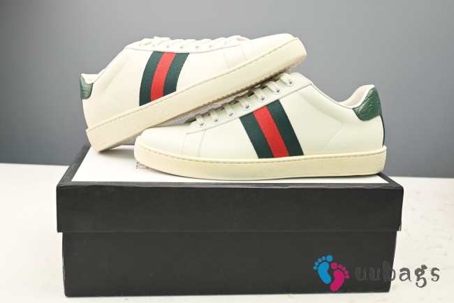 Gucci bee sneaker euro 36  (original price 175) - 1