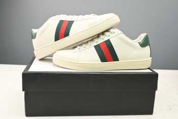 Gucci bee sneaker euro 36  (original price 175)