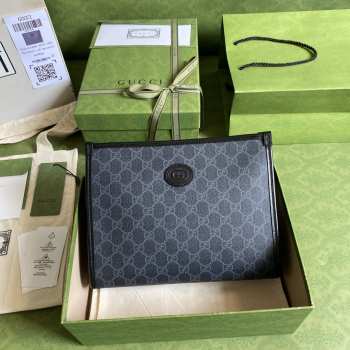 Gucci Beauty case with Interlocking G 672956 26x20x5cm