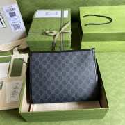 Gucci Beauty case with Interlocking G 672956 26x20x5cm - 3