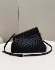 Fendi the first bag Leather Weave 26x9.5x18cm - 4