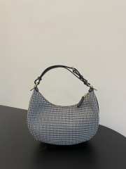 Fendi praphy bag Black and white weave pattern 16.5x14x5cm - 3