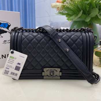 Chanel le boy caviar leather black Diamant black hardware 25cm