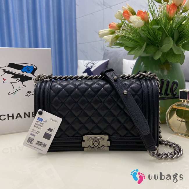 Chanel le boy caviar leather black Diamant silver hardware 25cm - 1