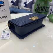 Chanel le boy caviar leather dark blue Diamant gold hardware 25cm - 4