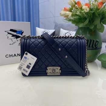 Chanel le boy caviar leather dark blue Diamant silver hardware 25cm