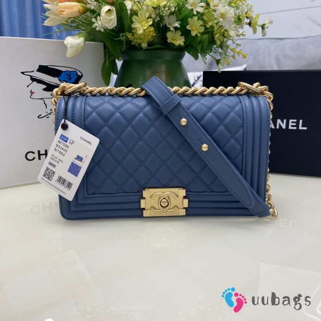 Chanel le boy caviar leather Indigo Diamant gold hardware 25cm - 1