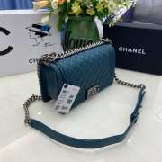 Chanel le boy caviar leather blue Diamant silver hardware 25cm - 3