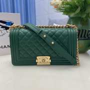 Chanel le boy caviar leather green Diamant gold hardware 25cm - 1