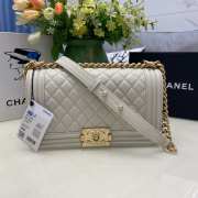 Chanel le boy caviar leather white Diamant gold hardware 25cm - 1