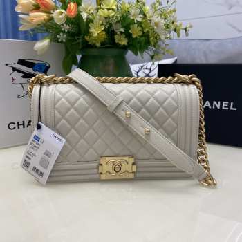 Chanel le boy caviar leather white Diamant gold hardware 25cm