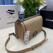 Chanel le boy caviar leather brown v-vormig patroon silver hardware 25cm - 3