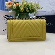 Chanel le boy caviar leather yellow v-vomig patroon silver hardware 25cm - 2