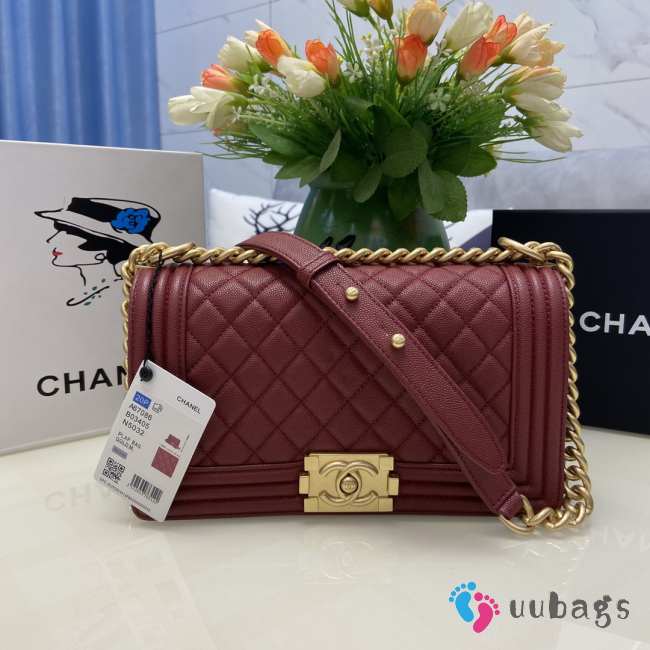 Chanel le boy caviar leather maroon Diamant gold hardware 25cm - 1