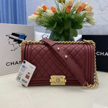 Chanel le boy caviar leather maroon Diamant gold hardware 25cm