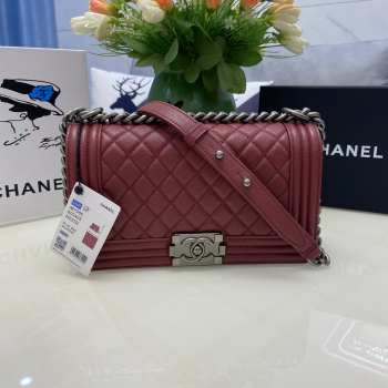 Chanel le boy caviar leather maroon Diamant gsilver hardware 25cm