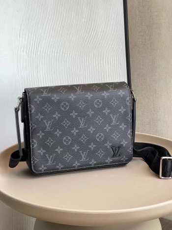 LV DISTRICT PM MESSENGER BAG M46255 25cm