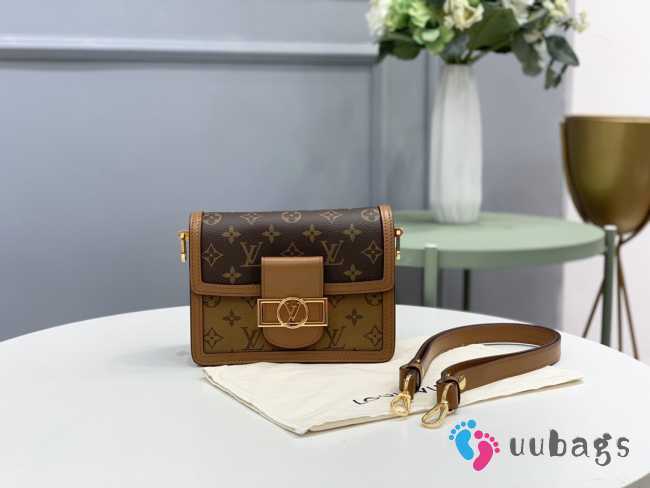 LV dauphine 2019 classic style monogram M44580 20x15x9cm - 1