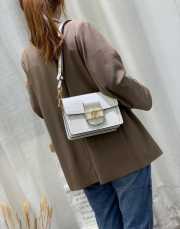 LV dauphine 2020 classic style white 25x17x10.5cm - 3